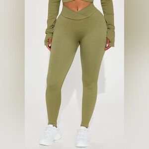 Gianna Seamless Active Legging - Olive (L)